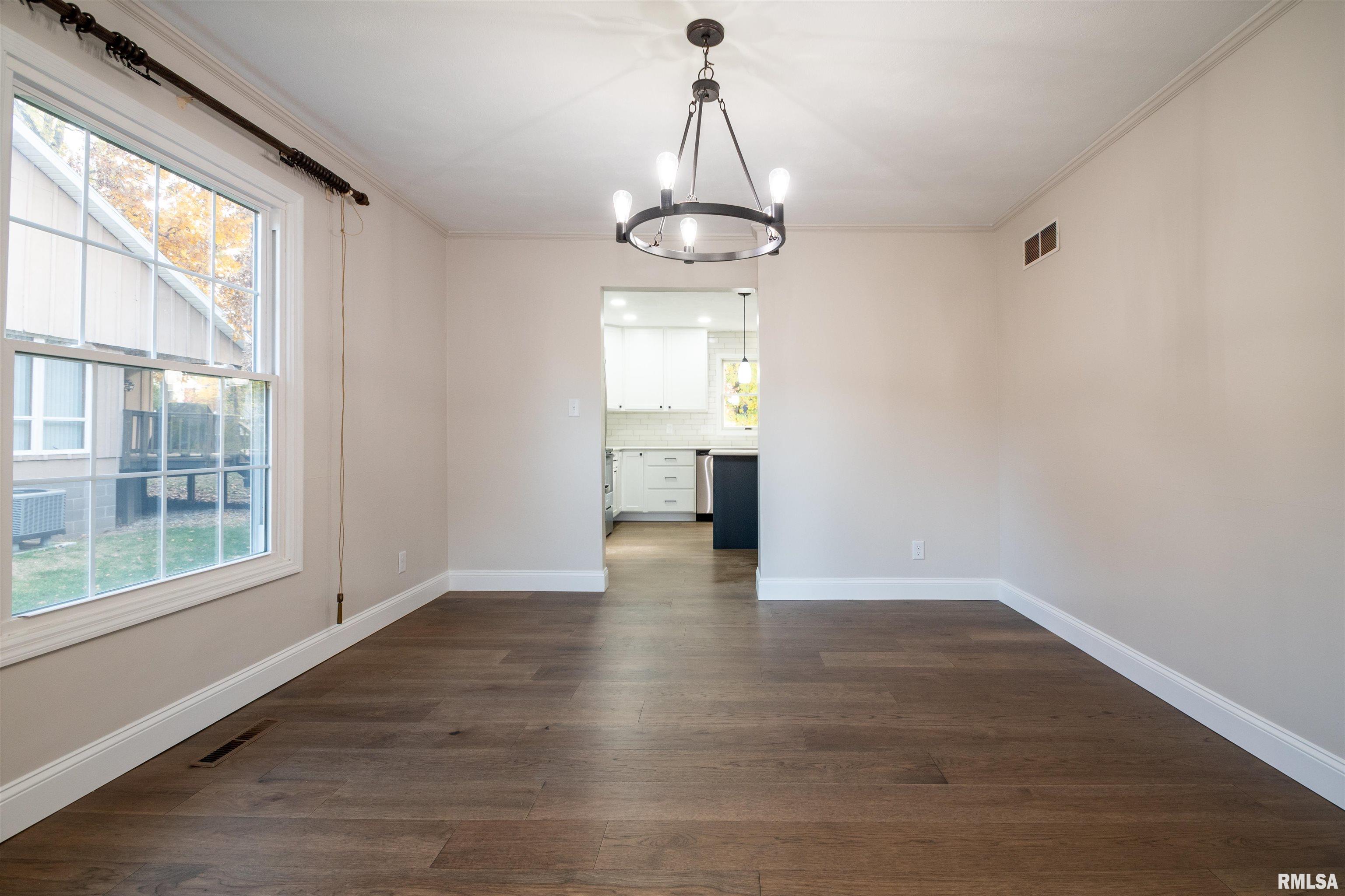 6520 North Talisman Terrace Peoria, IL 61615 - Photo 18 of 46