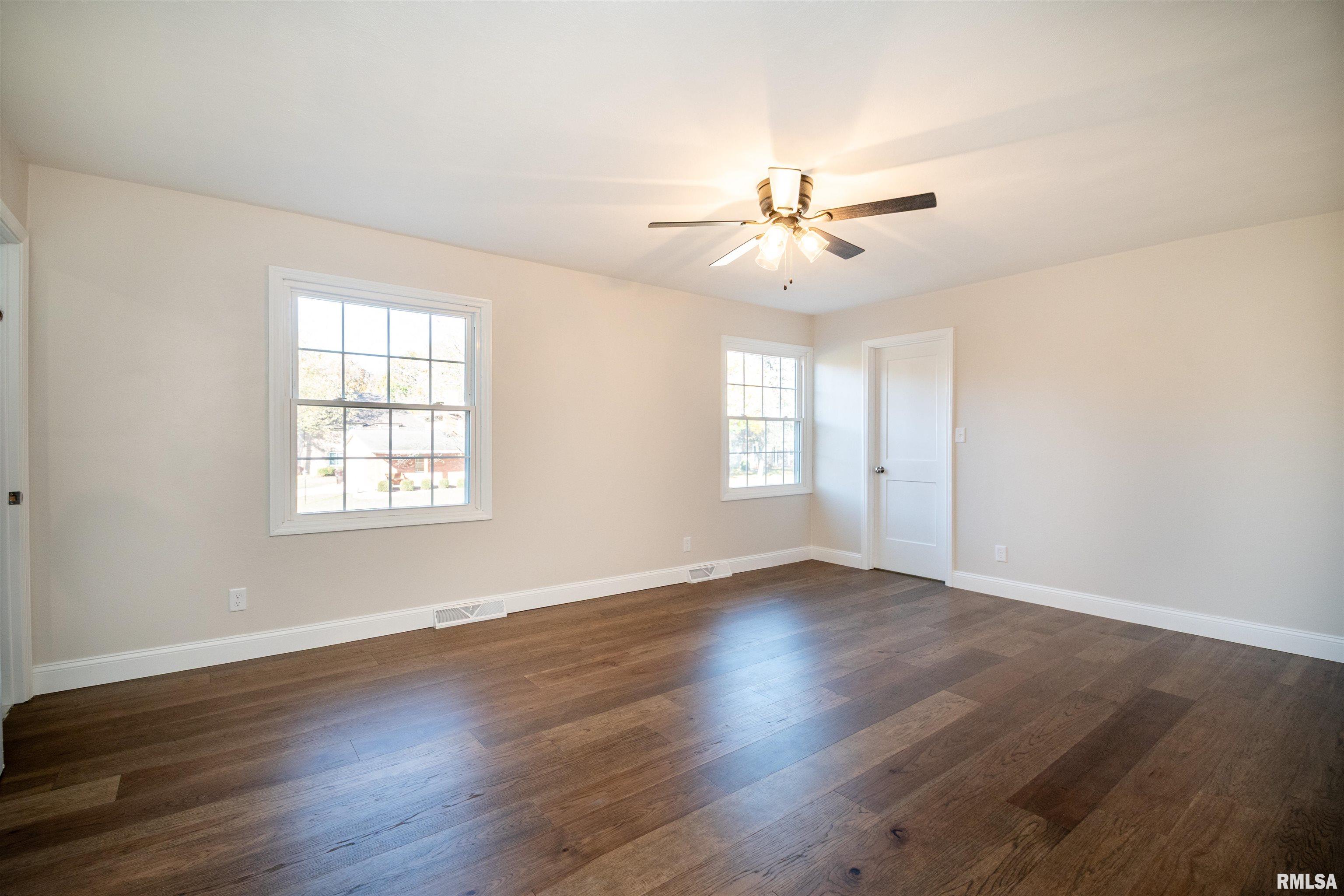 6520 North Talisman Terrace Peoria, IL 61615 - Photo 30 of 46