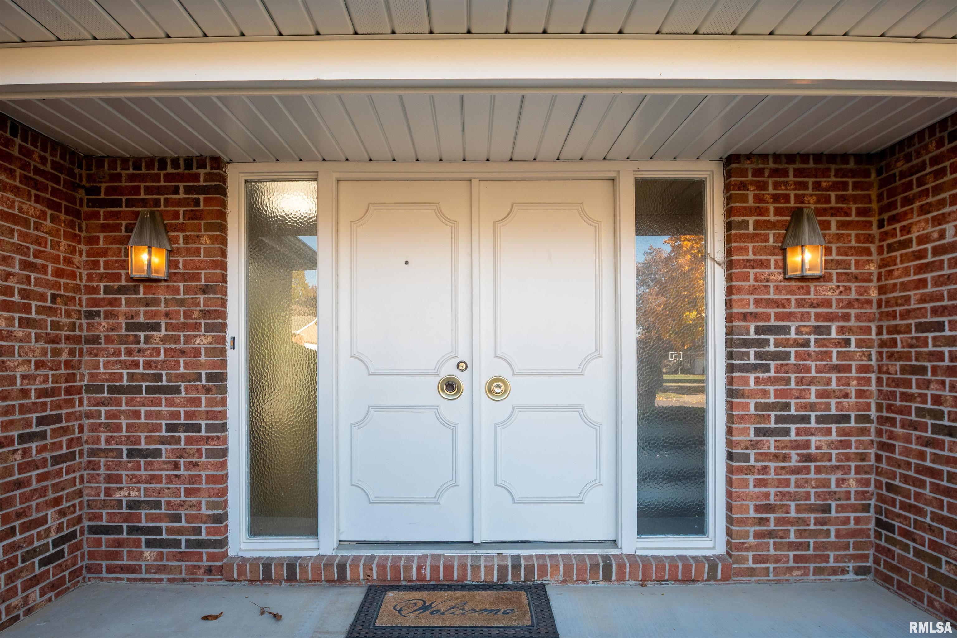 6520 North Talisman Terrace Peoria, IL 61615 - Photo 4 of 46