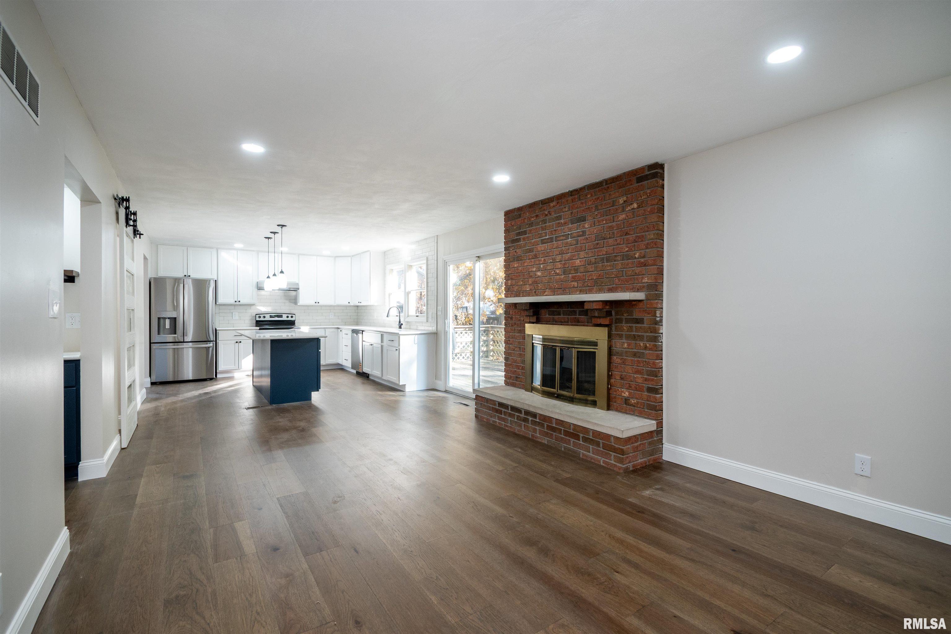 6520 North Talisman Terrace Peoria, IL 61615 - Photo 10 of 46