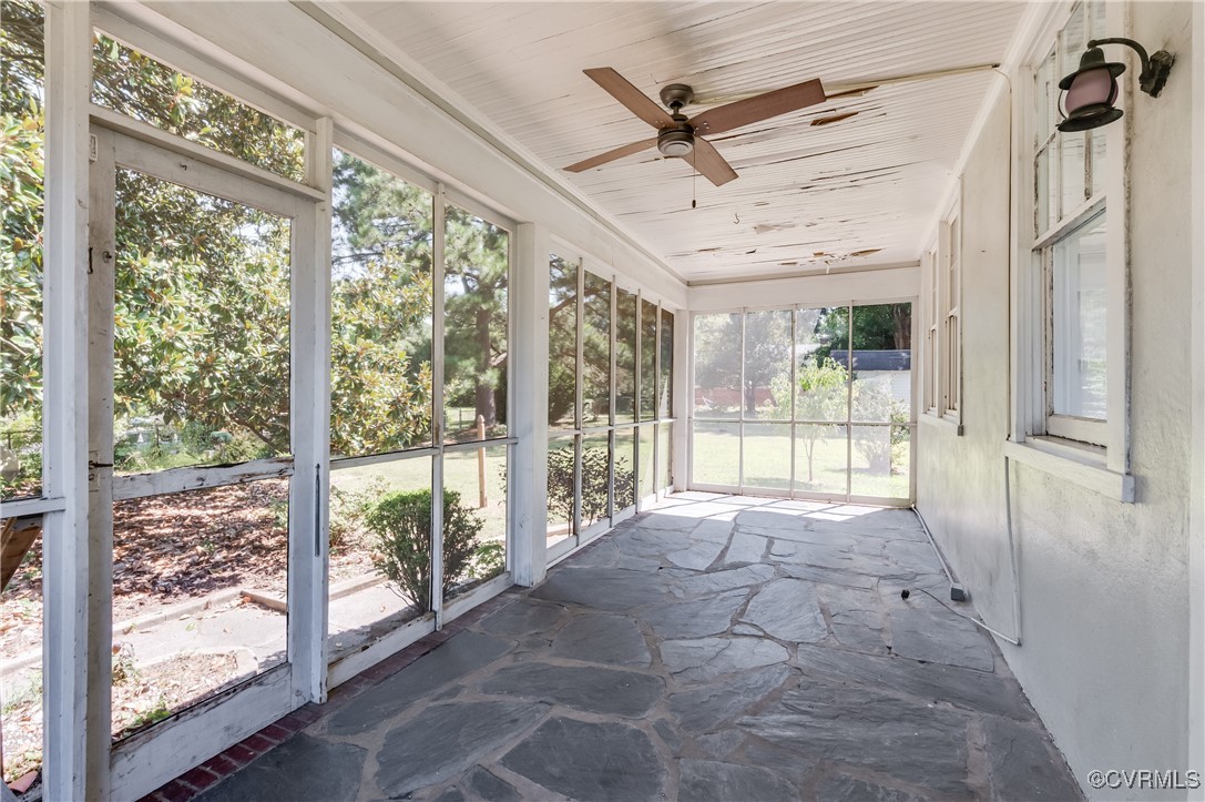 2821 Dumbarton Road Henrico, VA 23228 - Photo 23 of 37 Unfurnished sunroom with a wealth of natural light