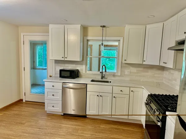 $4,100 | 32 Forest Street, Unit 32, Watertown, MA 02472
