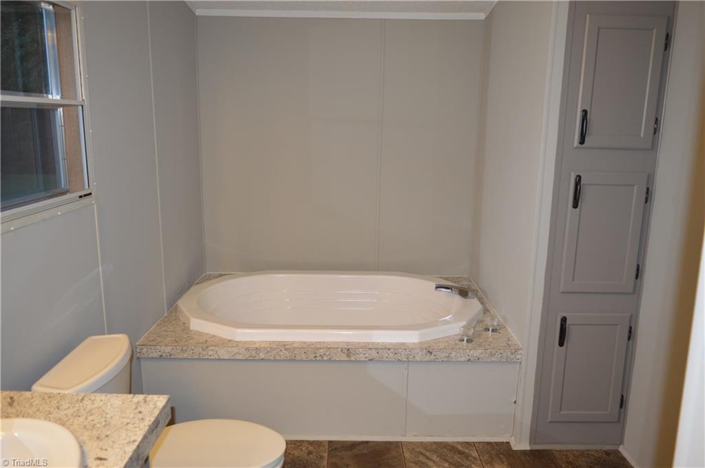 4015 Price Road Eden, NC 27288 - Photo 16 of 25 Gallery Image 16