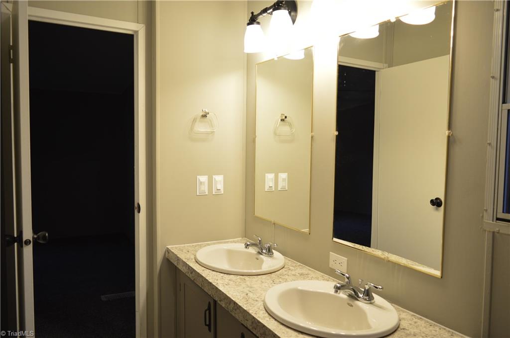 4015 Price Road Eden, NC 27288 - Photo 18 of 25 Gallery Image 18