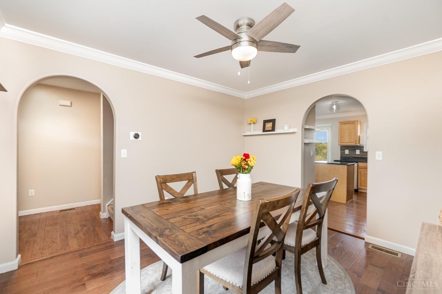 7318 Hunters Ridge Lane Cincinnati, OH 45247 - Photo 4 of 29 Gallery Image 4
