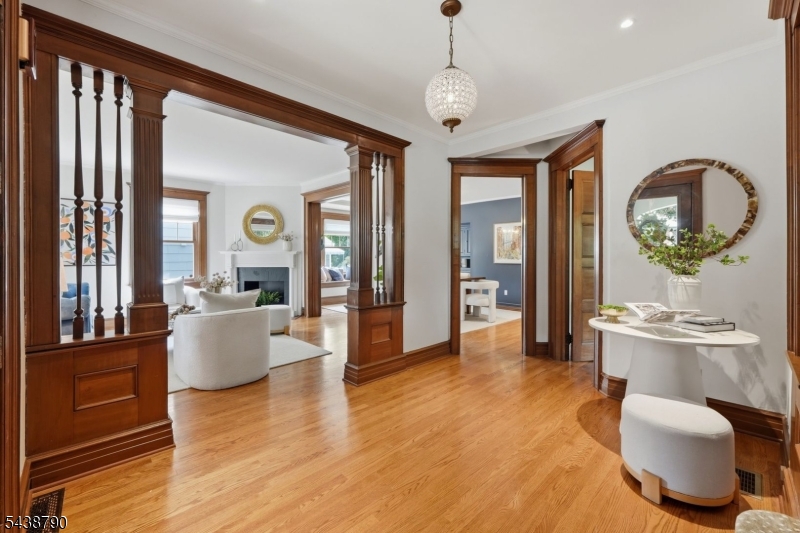 610 Springfield Avenue Summit, NJ 07901 - Photo 4 of 50