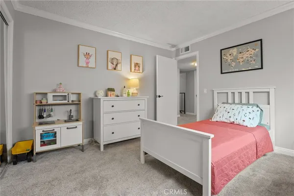 $789,000 | 412 Burchett Street, Unit 17, Glendale, CA 91203
