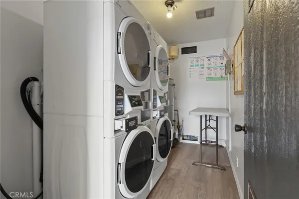 $789,000 | 412 Burchett Street, Unit 17, Glendale, CA 91203