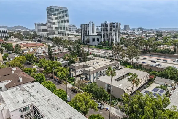 $789,000 | 412 Burchett Street, Unit 17, Glendale, CA 91203
