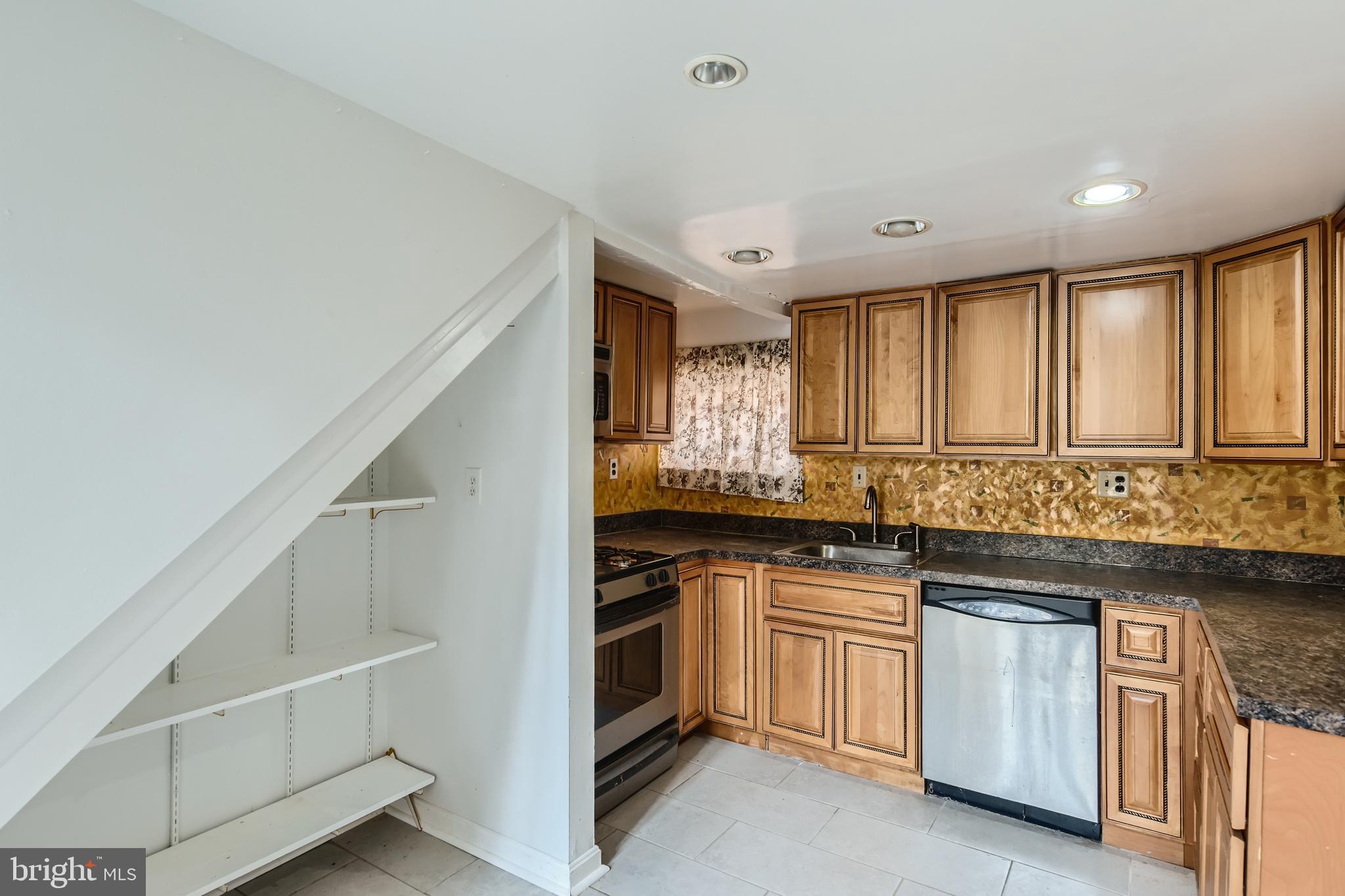 641 Stirling Street Baltimore, MD 21202 - Photo 8 of 9