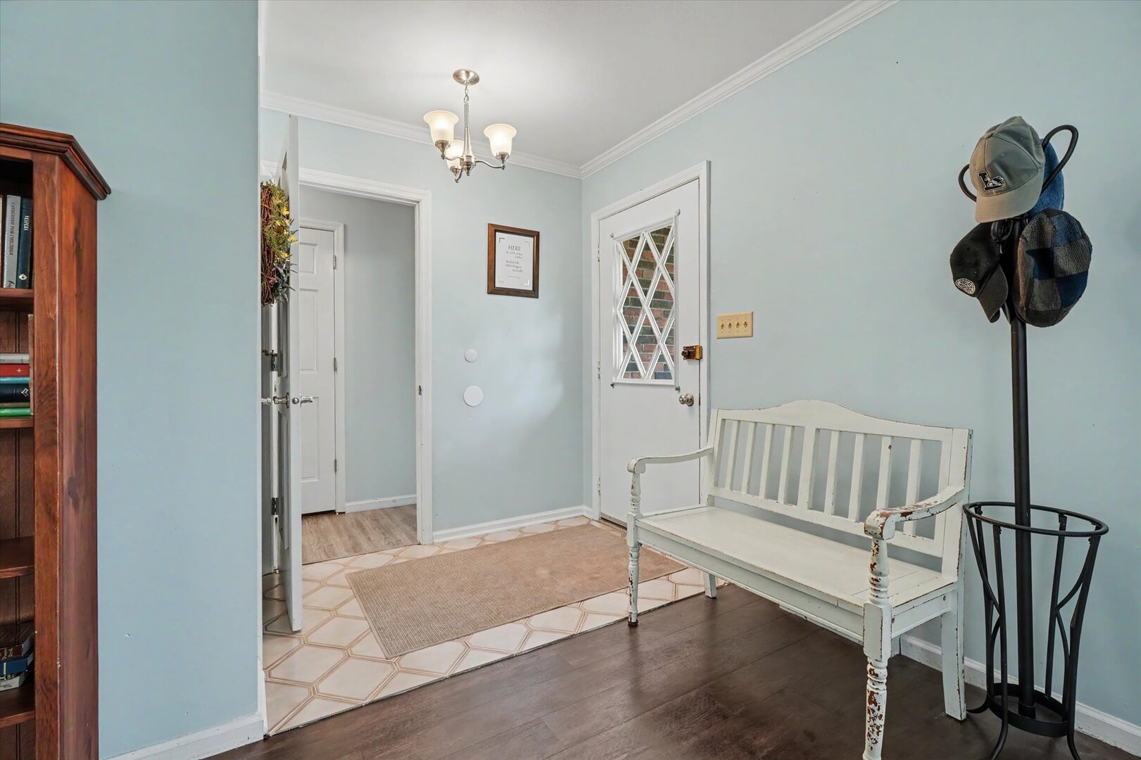 304 Cherokee Drive Georgetown, IL 61846 - Photo 7 of 51