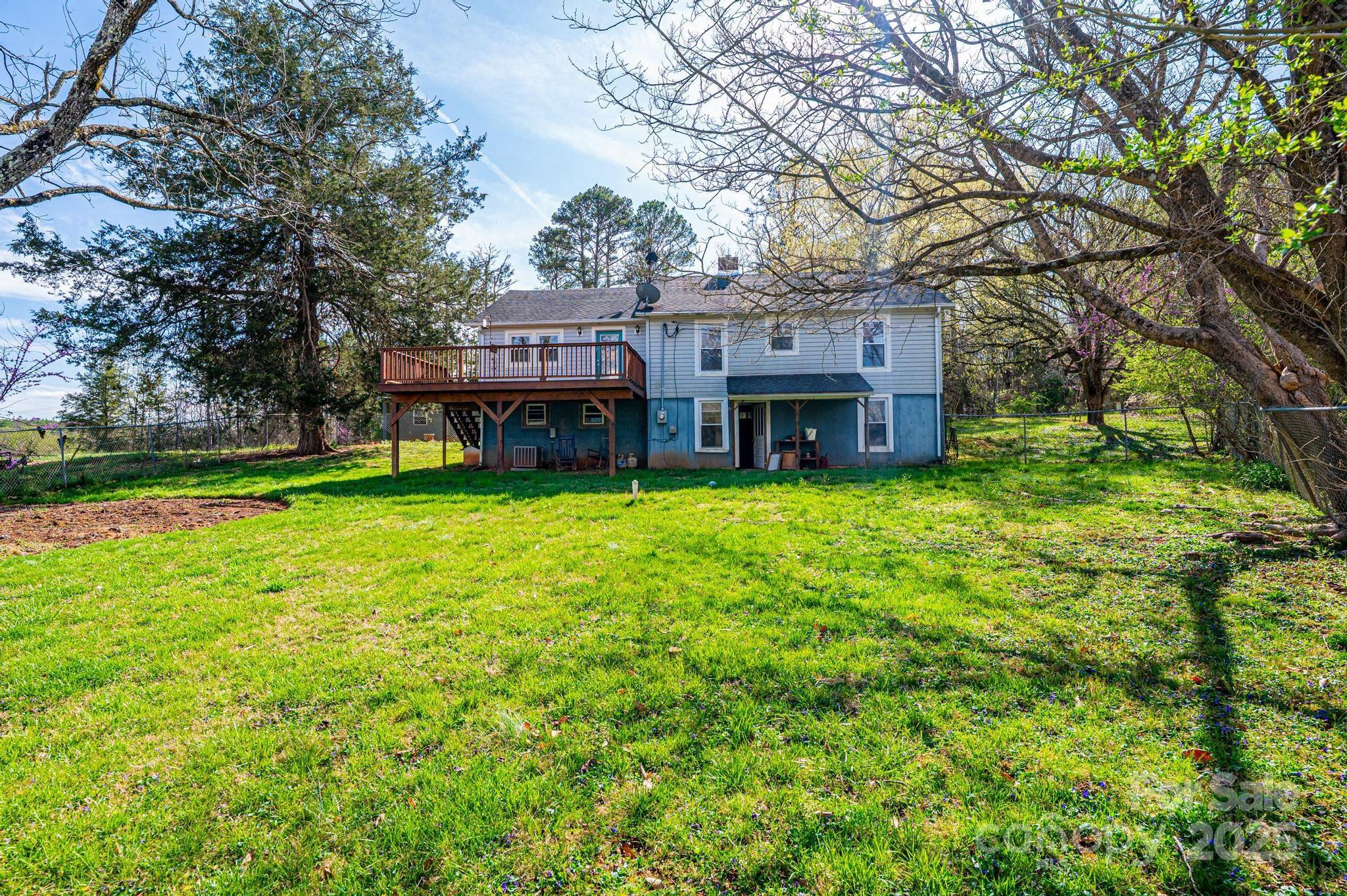 4010 Littlejohn Church Road Lenoir, NC 28645 - Photo 6 of 25 Gallery Image 6