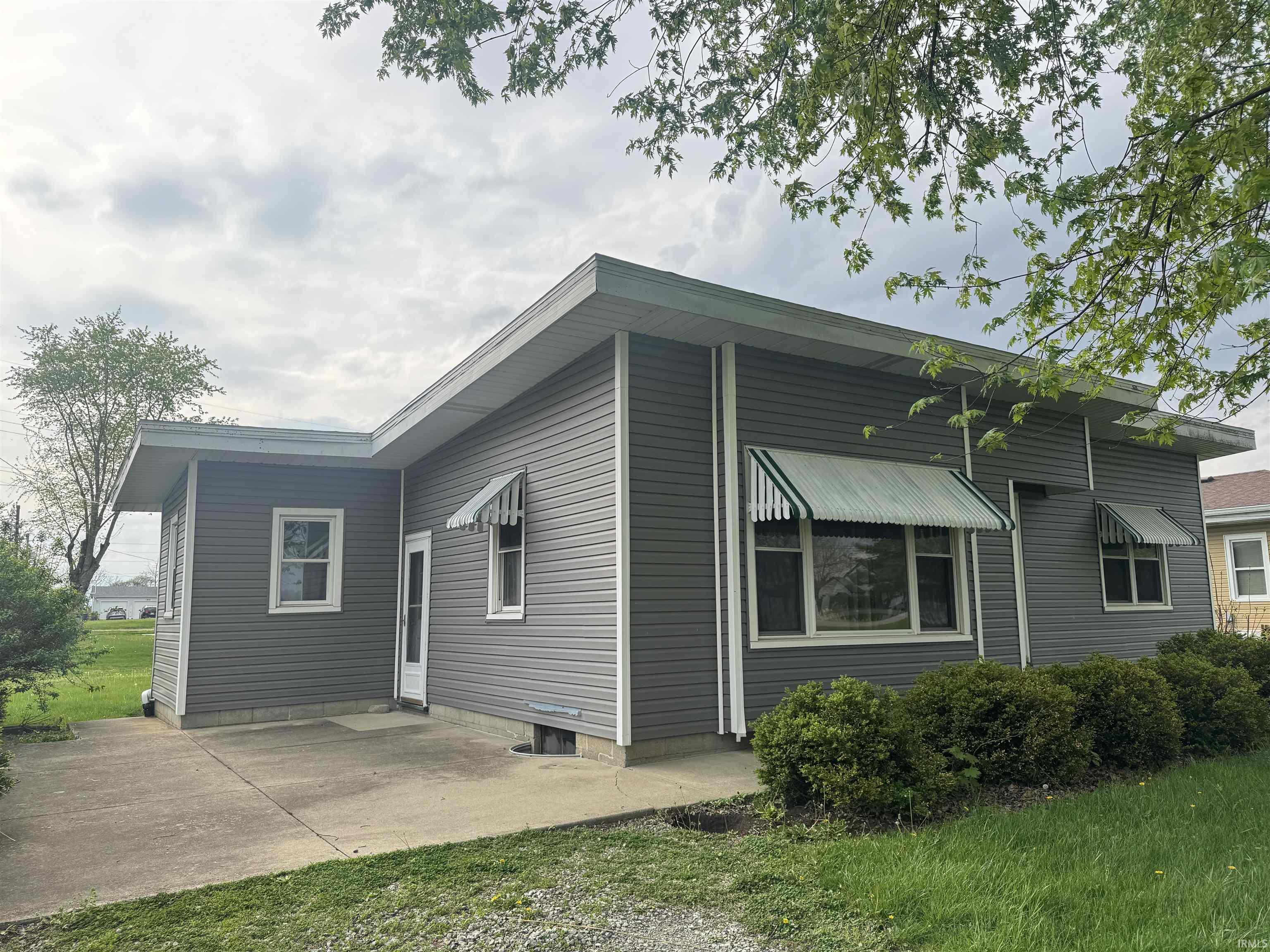 321 South Walnut Street New Castle, IN 47362 - Photo 5 of 29