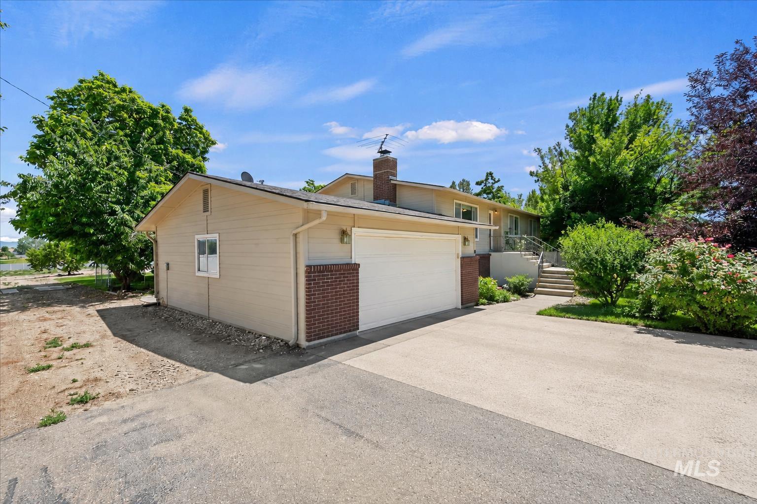 25150 Geri Lane Caldwell, ID 83607 - Photo 33 of 40