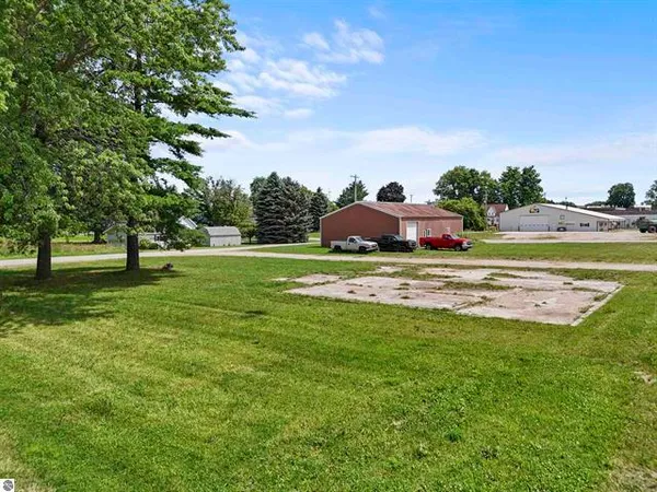 $229,900 | Undisclosed Address, McBain, MI 49657