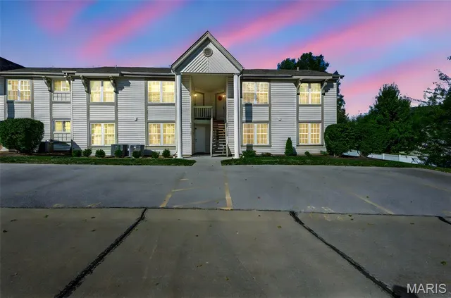 $155,000 | 690 Sugar Trail Court, St. Peters, MO 63376