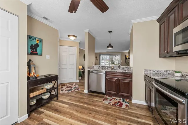 $155,000 | 690 Sugar Trail Court, St. Peters, MO 63376