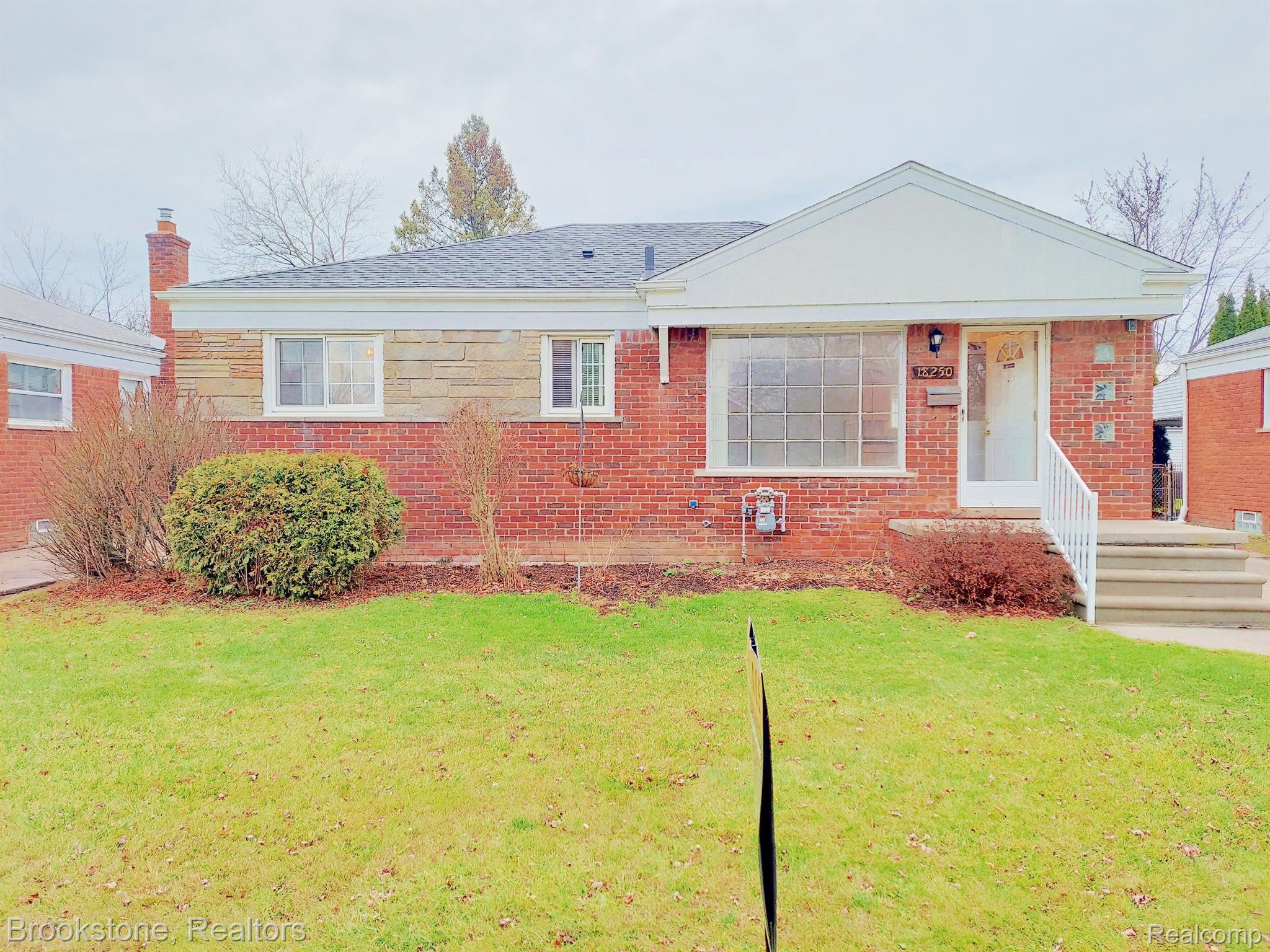 18250 Stephens Road Eastpointe, MI 48021 - Photo 1 of 67 Gallery Image 1