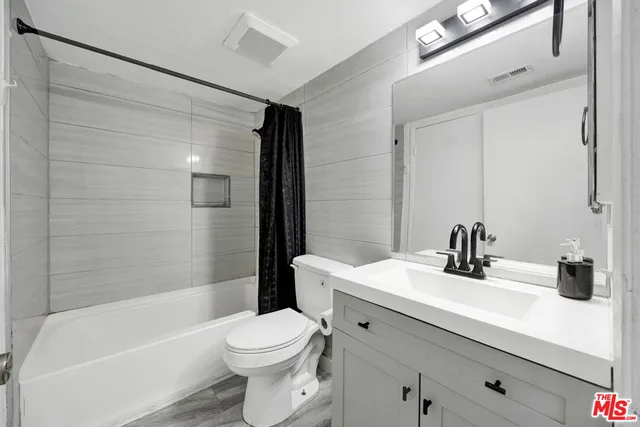 $369,000 | 12330 Osborne Street, Unit 77, Pacoima, CA 91331