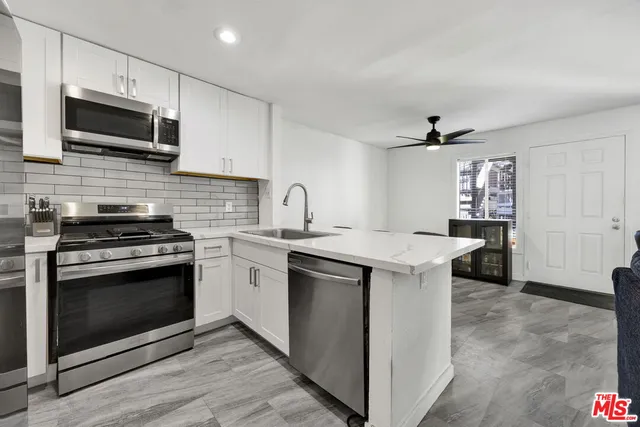 $369,000 | 12330 Osborne Street, Unit 77, Pacoima, CA 91331