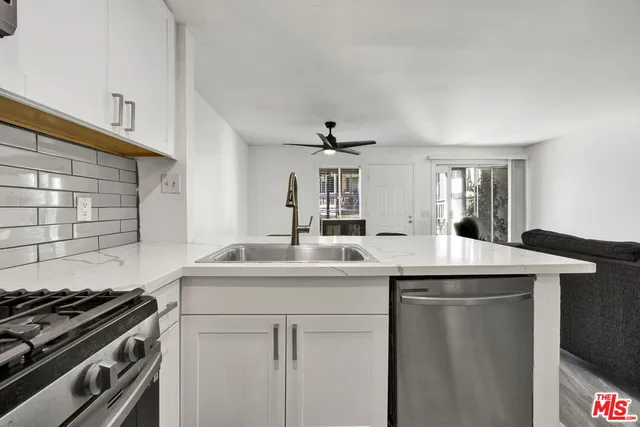 $369,000 | 12330 Osborne Street, Unit 77, Pacoima, CA 91331