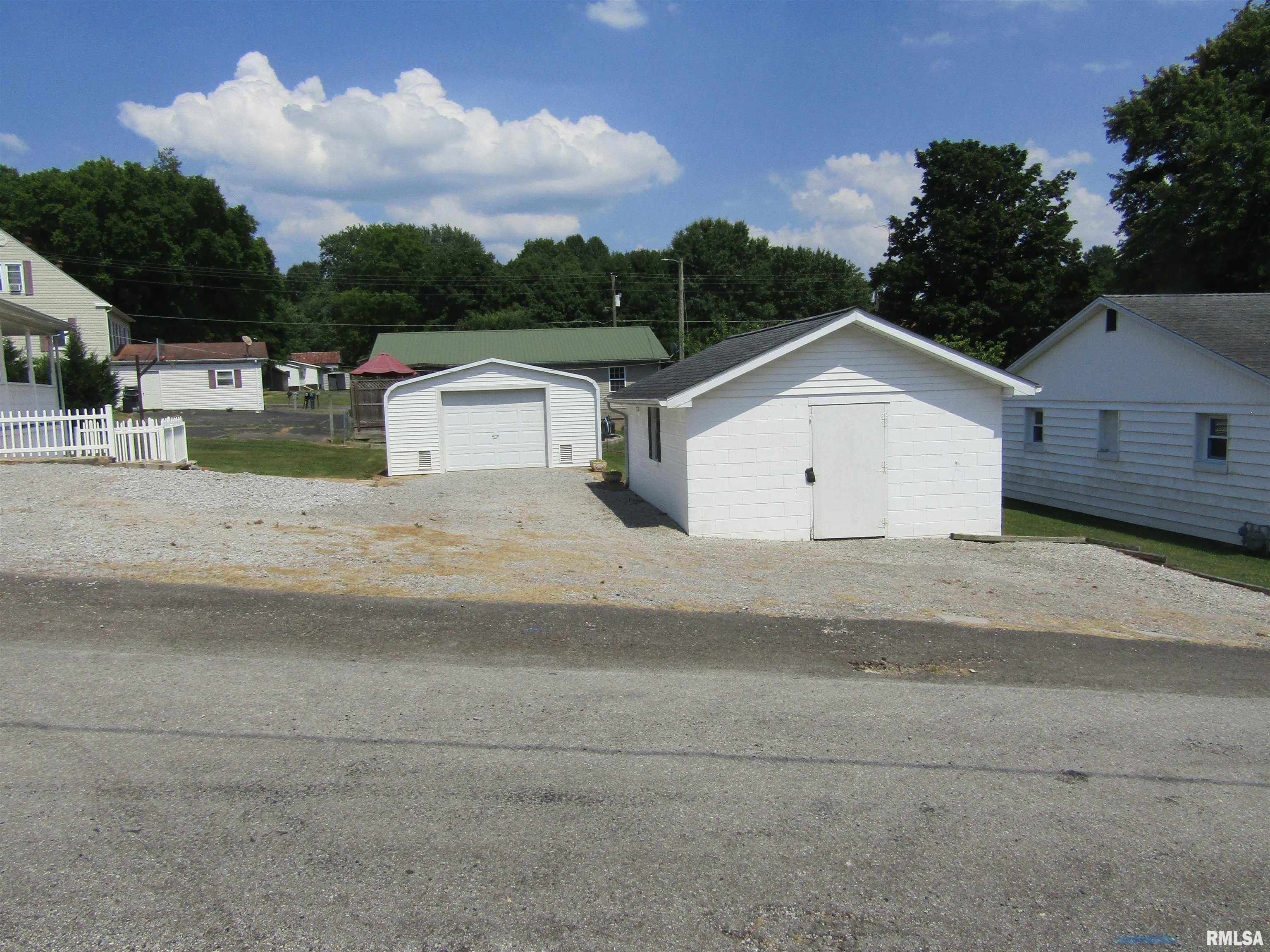 211 East Fords Ferry Road Cave In Rock, IL 62919 - Photo 3 of 18