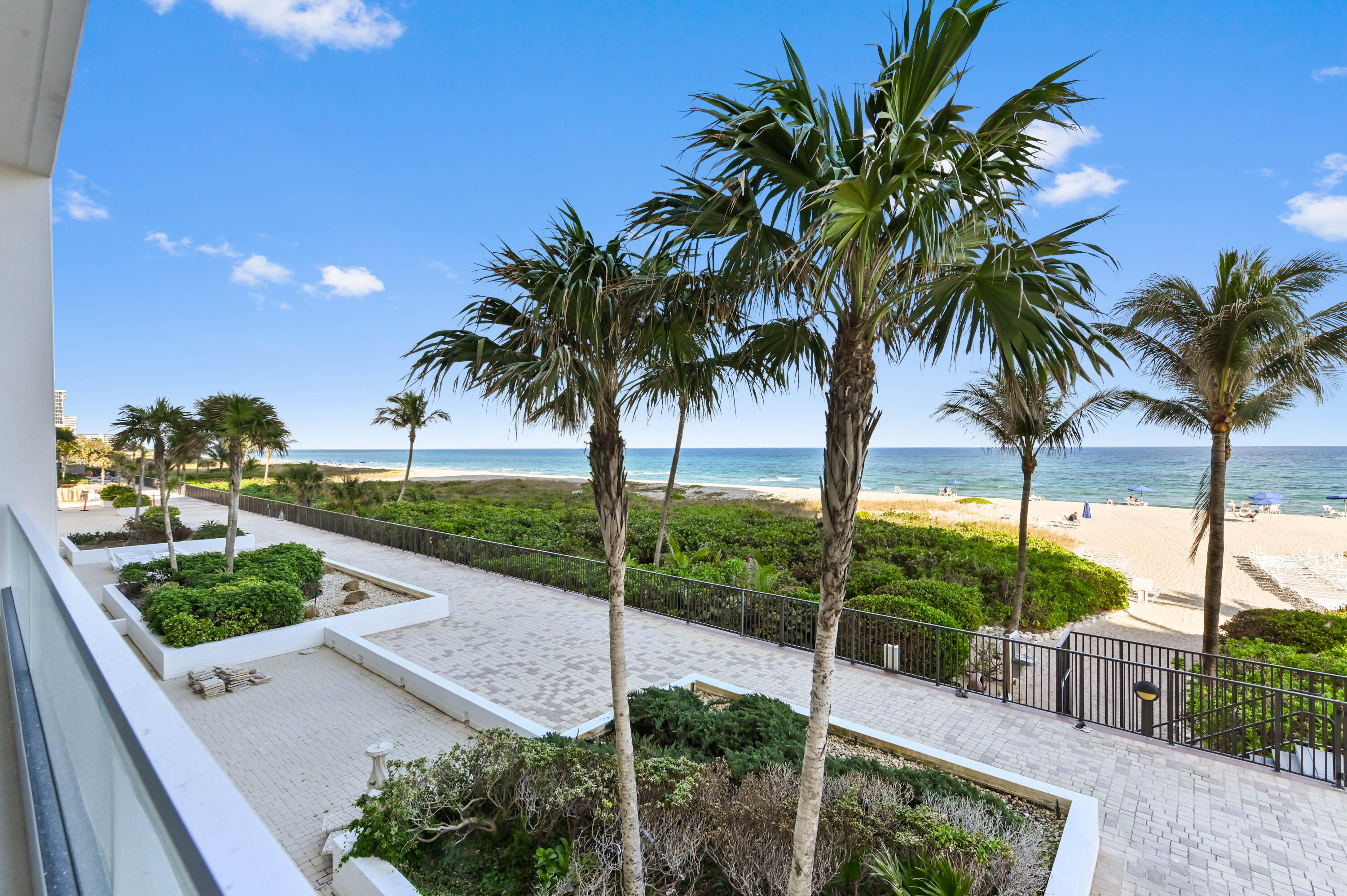 2800 South Ocean Boulevard, Unit 2K Boca Raton, FL 33432 - Photo 15 of 59 a view of a yard and palm tree