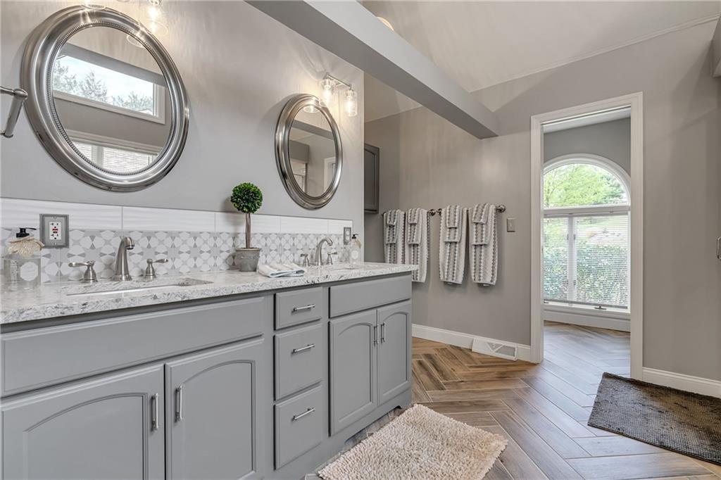 6185 Baker School Road Trafford, PA 15085 - Photo 15 of 25 Gallery Image 15
