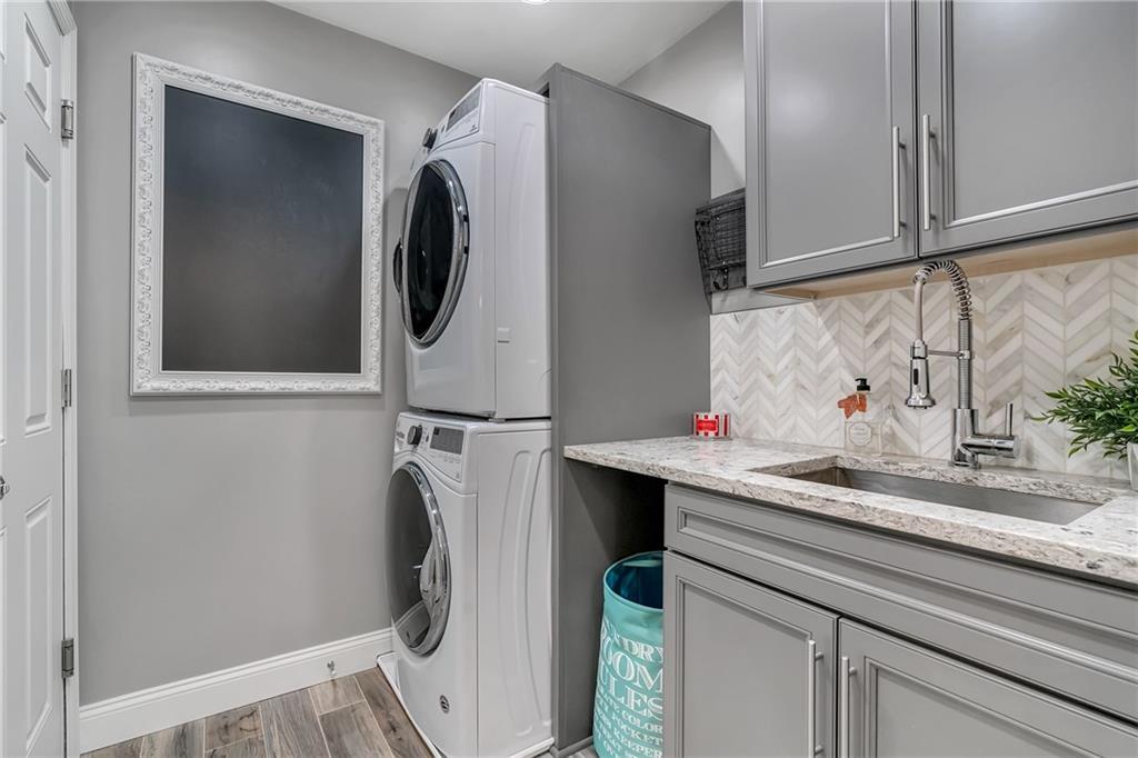 6185 Baker School Road Trafford, PA 15085 - Photo 9 of 25 Gallery Image 9