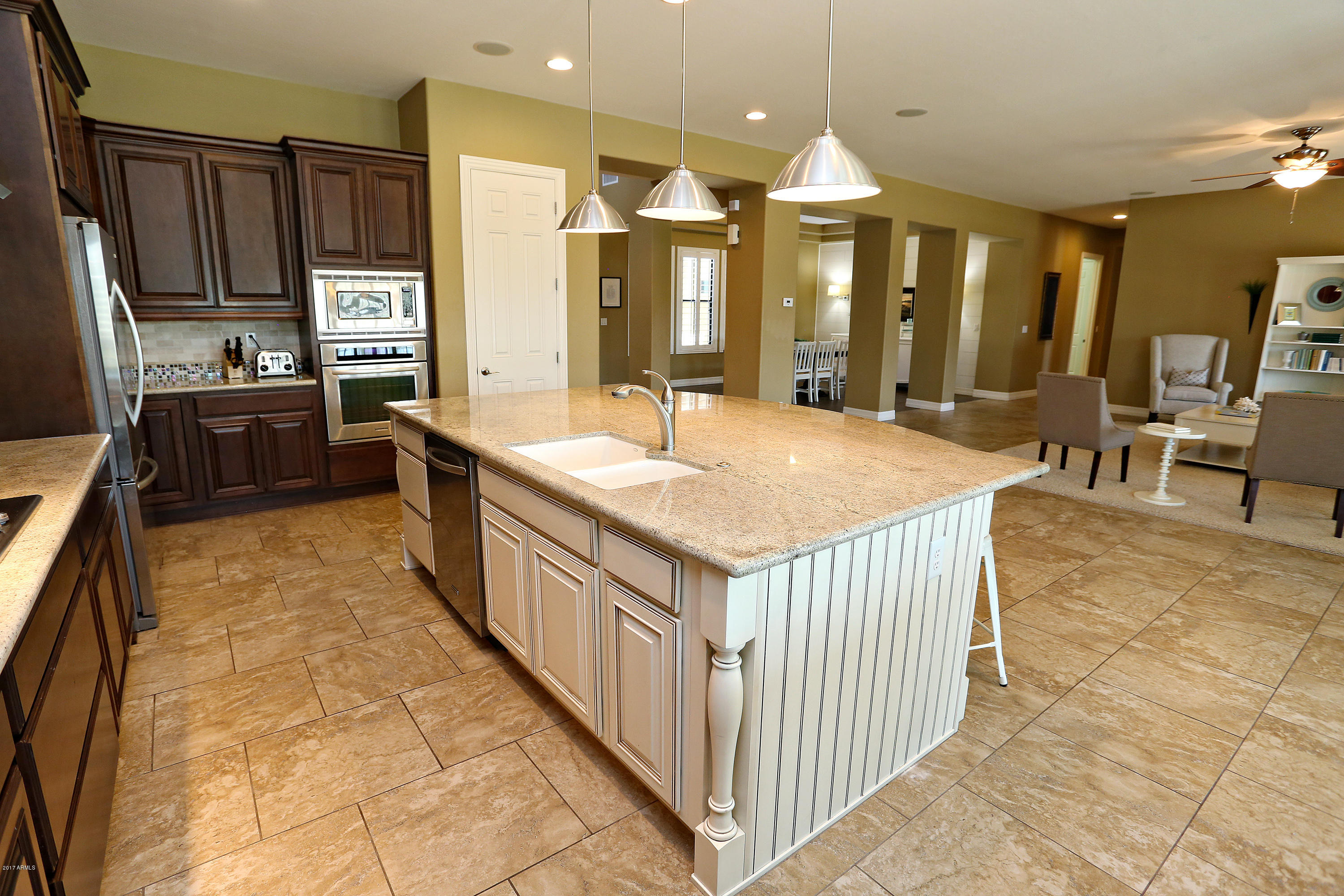 2819 East Los Altos Road Gilbert, AZ 85297 - Photo 12 of 42 9