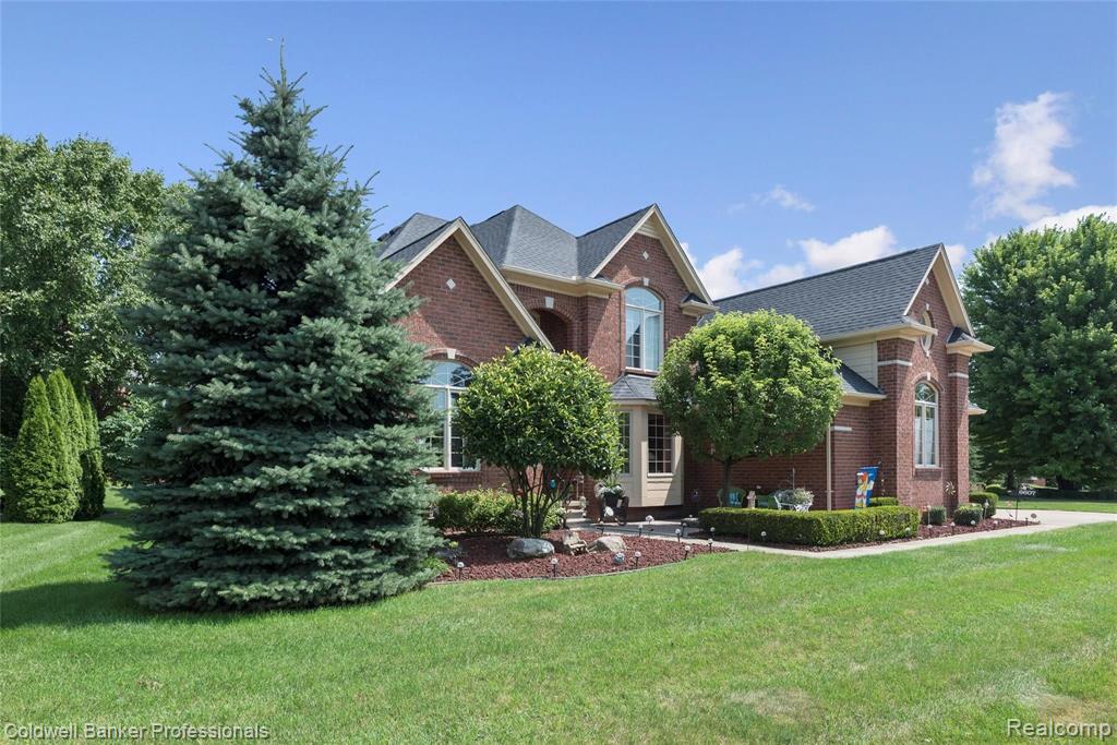 6607 Chatham Circle Rochester Hills, MI 48306 - Photo 3 of 28