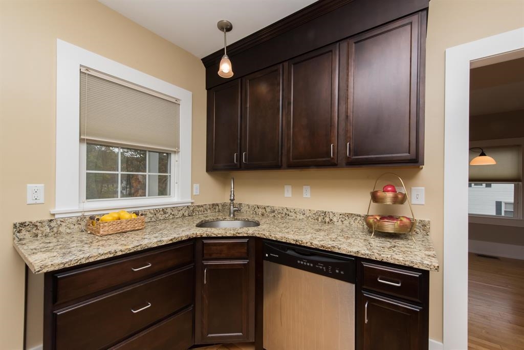 5 Brookline Avenue, Unit 5 Dover, NH 03820 - Photo 6 of 31