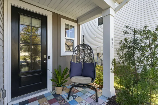 $680,000 | 1035 Sago Palm Court, Mount Pleasant, SC 29429