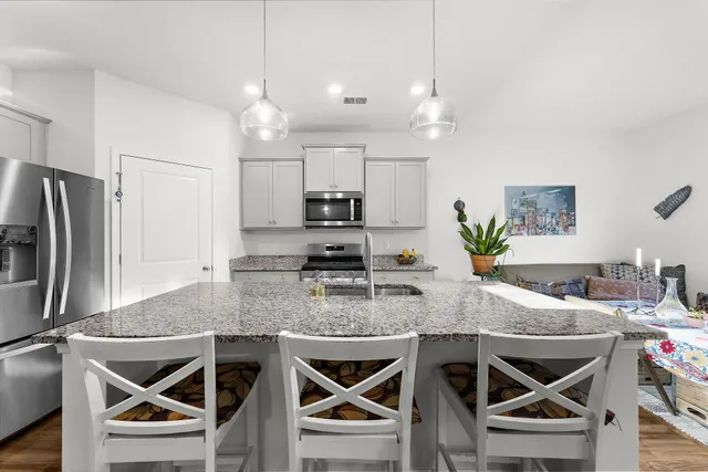 $680,000 | 1035 Sago Palm Court, Mount Pleasant, SC 29429