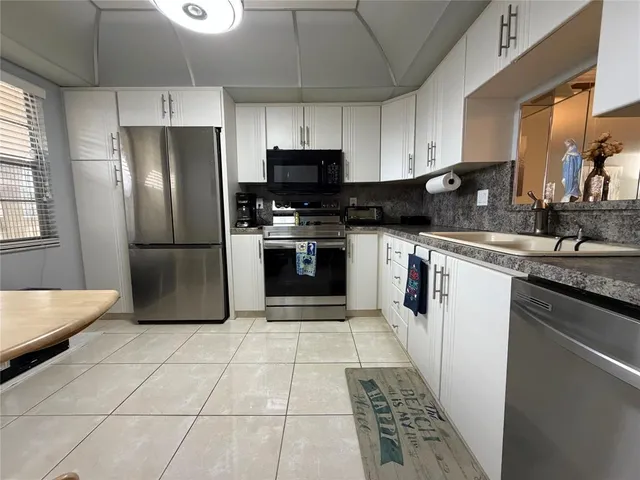$2,300 | 2304 Lucaya Lane, Unit L4, Coconut Creek, FL 33066