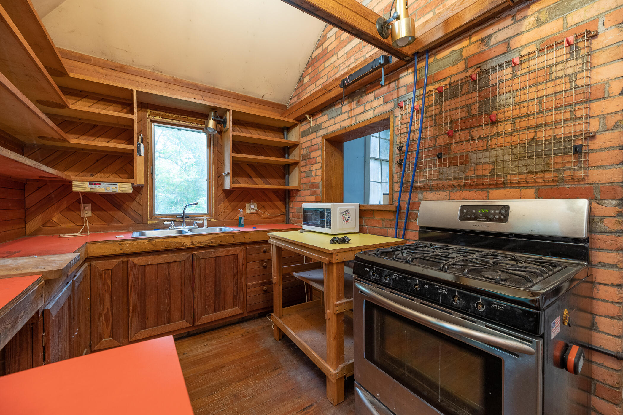 51208 Burlington Rd-4