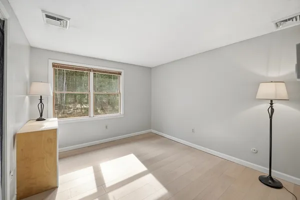 $725,000 | 100 South Loomis Street, Southwick, MA 01077