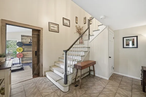 $725,000 | 100 South Loomis Street, Southwick, MA 01077