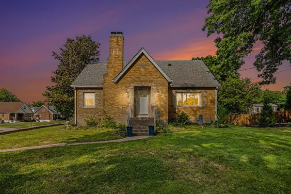$365,000 | 200 Kyles Lane, Covington, KY 41011