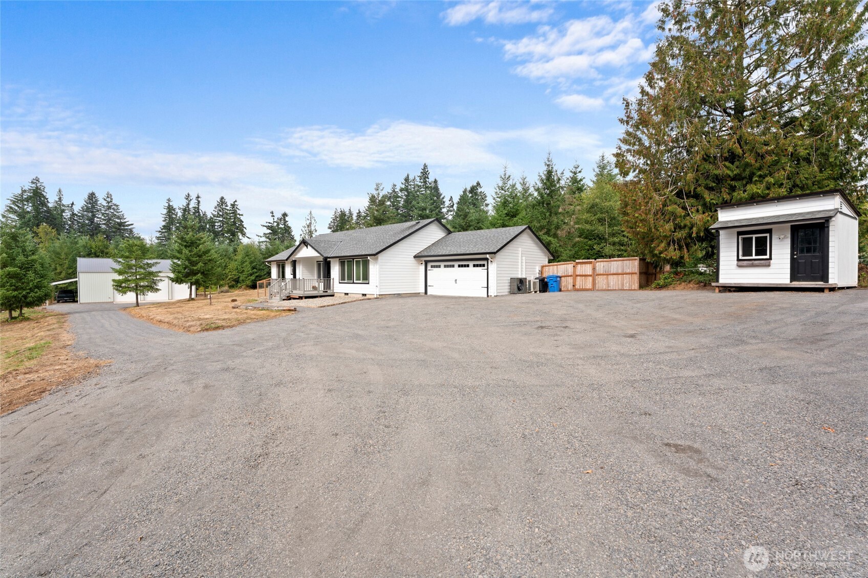 270 Hinch Road Castle Rock, WA 98611 - Photo 4 of 40 Gallery Image 4