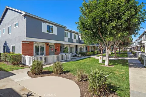 $899,000 | 2338 Bunker Hill Way, Costa Mesa, CA 92626