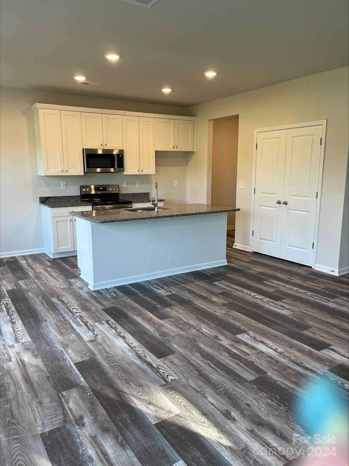 1526 Null Road Lincolnton, NC 28092 - Photo 2 of 9 Gallery Image 2