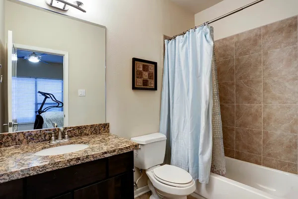 $2,999 | 5706 Cornish Street, Unit B, Houston, TX 77007