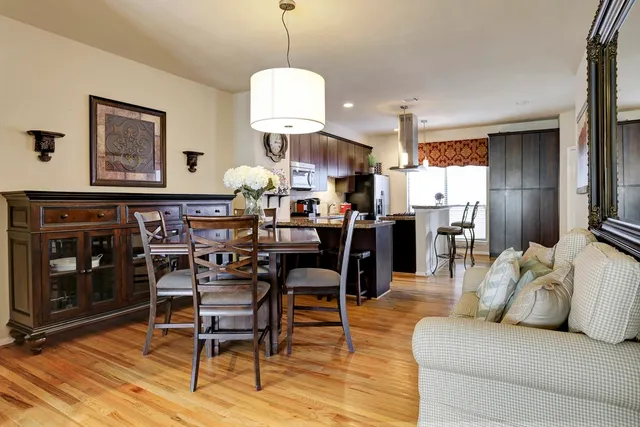 $2,999 | 5706 Cornish Street, Unit B, Houston, TX 77007