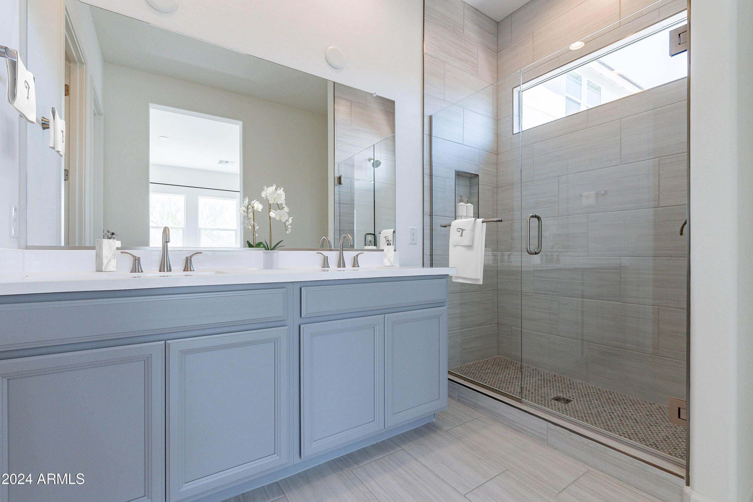 18023 West Long Lake Road Goodyear, AZ 85338 - Photo 17 of 36 6608_AZ_CHAPIN-104_STAGING_PRIMARY-BATHR