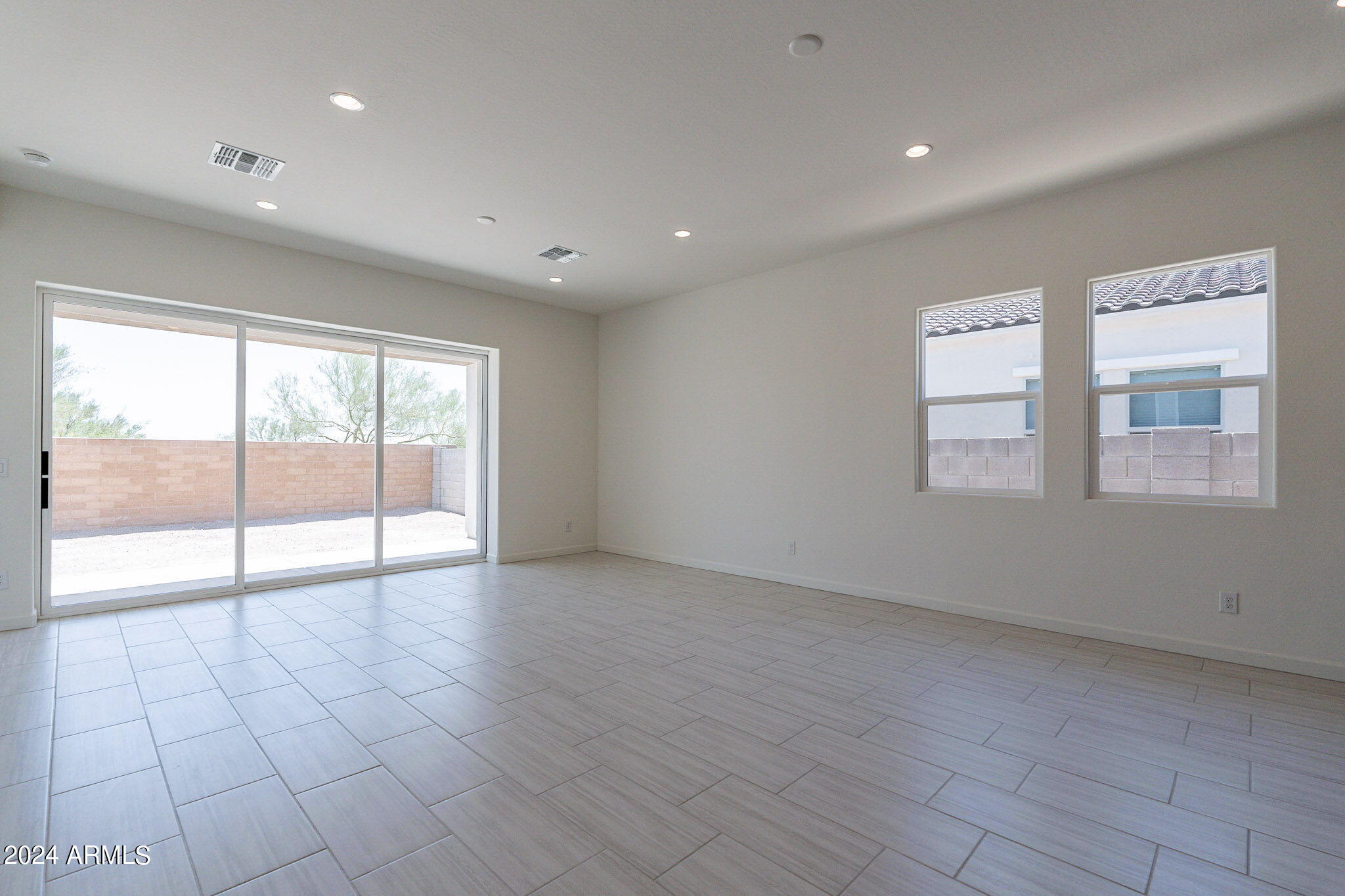 18023 West Long Lake Road Goodyear, AZ 85338 - Photo 4 of 36 6-web-or-mls-Long-5