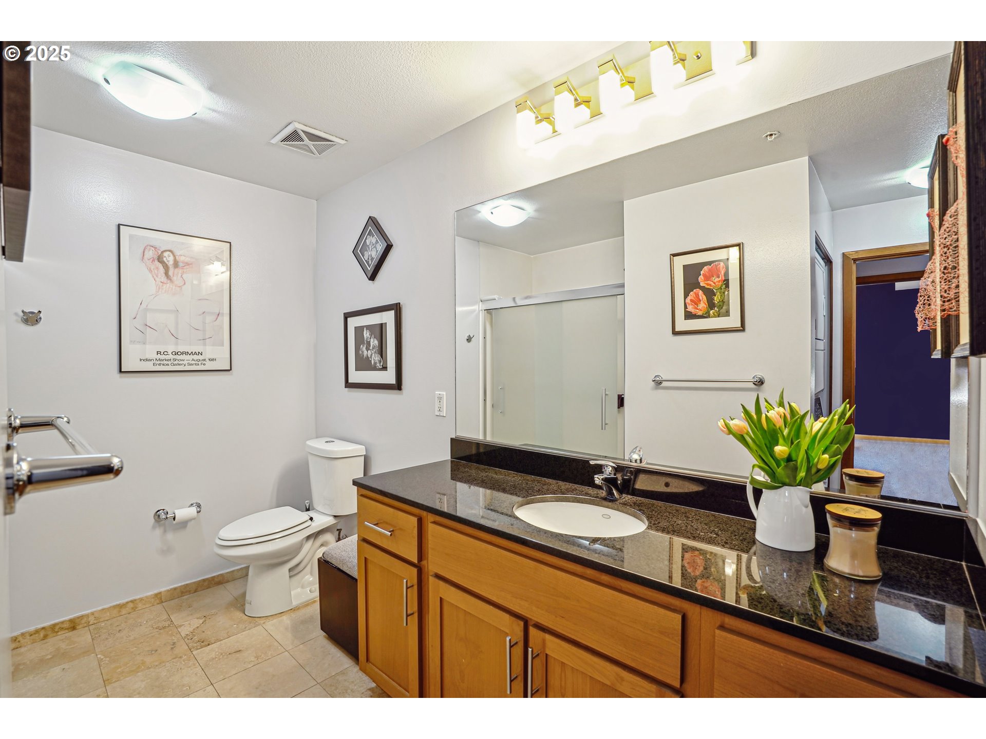 2335 Northwest Raleigh Street, Unit 123 Portland, OR 97210 - Photo 13 of 17 Lobby