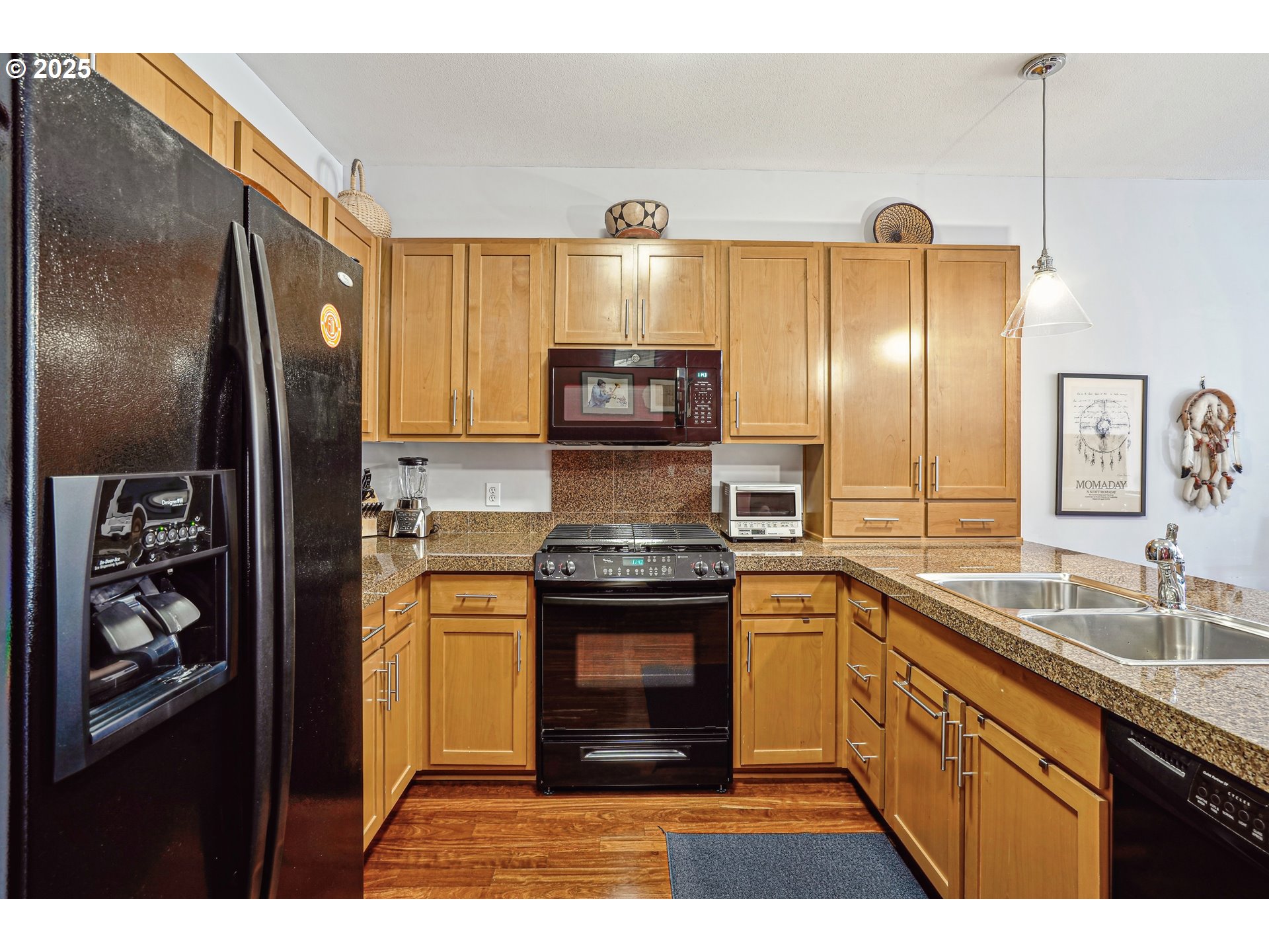 2335 Northwest Raleigh Street, Unit 123 Portland, OR 97210 - Photo 8 of 17