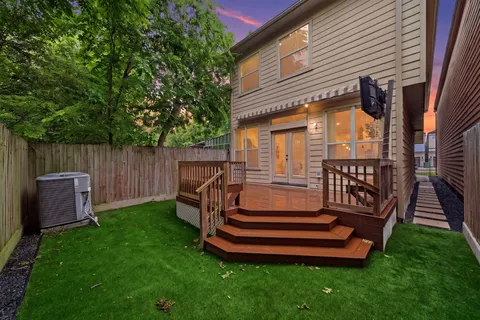 $539,000 | 5539 Kiam Street, Houston, TX 77007