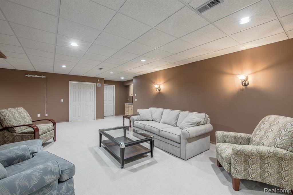 6580 Summit Ridge Clarkston, MI 48346 - Photo 40 of 54